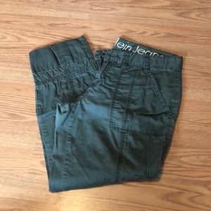 Calvin Klein army green capris